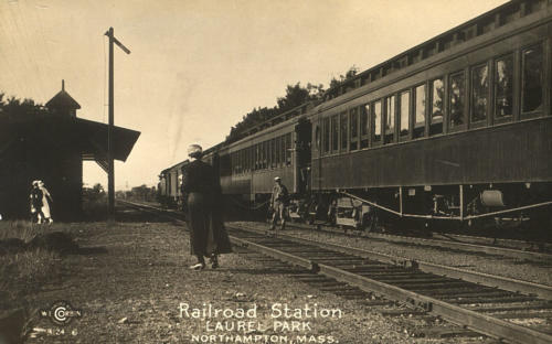 post+card.railroad+station (1)